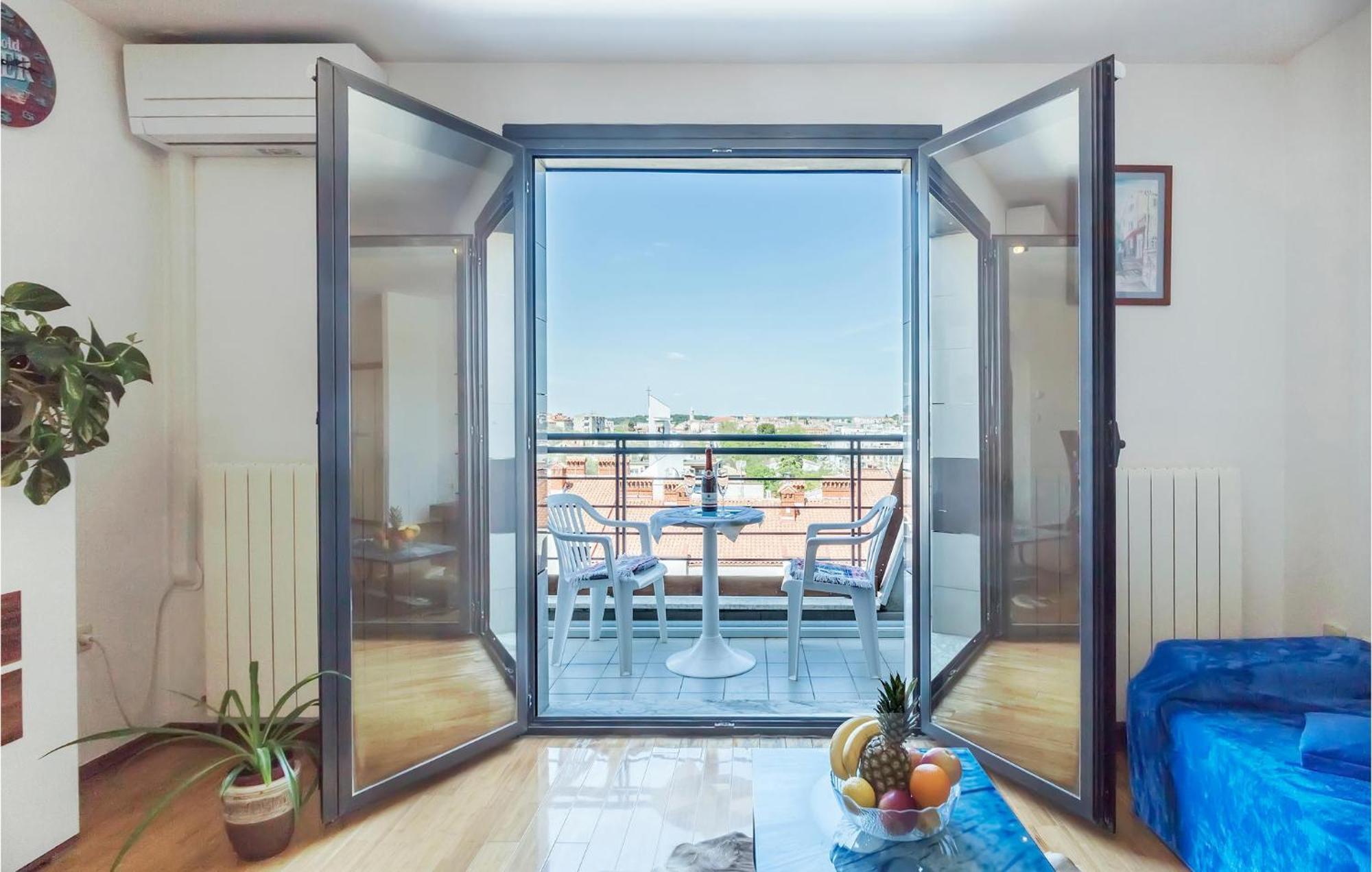 1 Bedroom Beautiful Apartment In Pula Ngoại thất bức ảnh